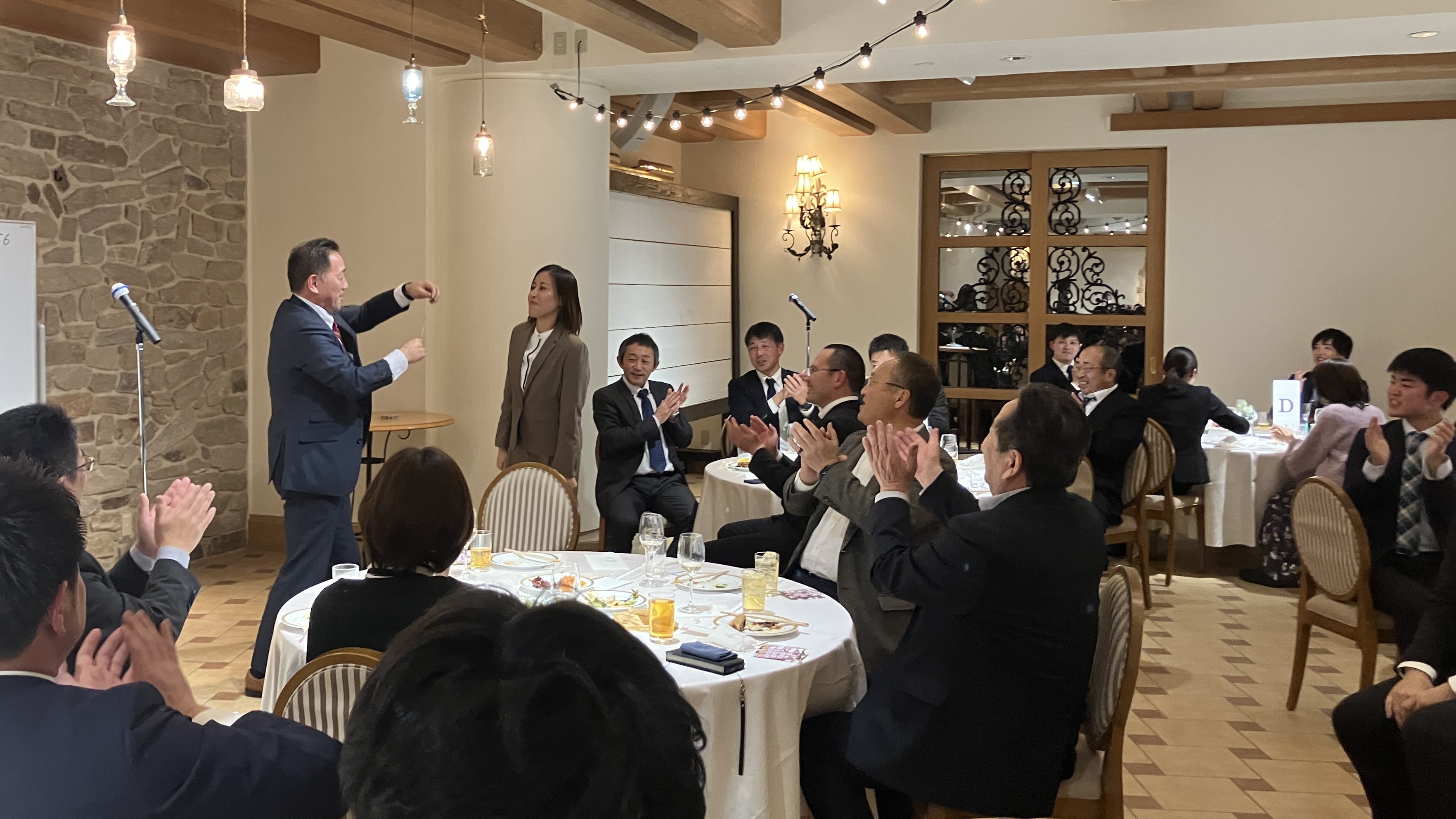 懇親会